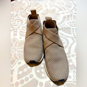 Eileen Fisher slip on sneaker. Comfortable,stretchy & very stylish!